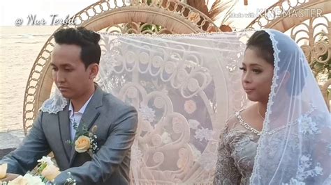Konsep pernikahan pesta kebun memang sebaiknya diadakan di musim panas, sehingga tidak ada resiko terkena hujan. PESTA KEBUN di BALI - Pernikahan Zara & Oki, Bagian ...