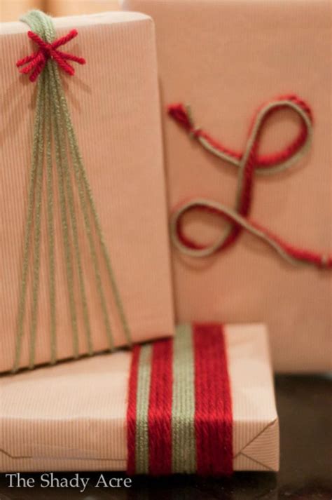 Add a little flair to your gift wrapping with fringe paper. 15 DIY Gift Wrapping Ideas Go Perfectly with Brown Kraft ...