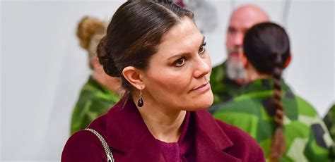 Kronprinsessan victoria kommenterar det akuta läget i sverige under coronaepidemin. Tråkiga sommarbeskedet för kronprinsessan Victoria - Allt ...