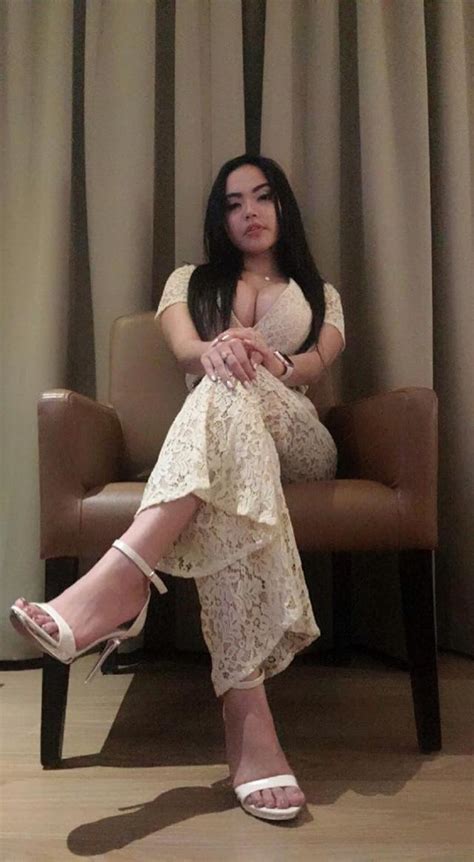 The nearest mrt station is located next to the national museum in kuala lumpur and it is about 5 minutes walk from kl sentral building. Fresh Bukit Bintang KL Escort Nur Available Now | Secret ...