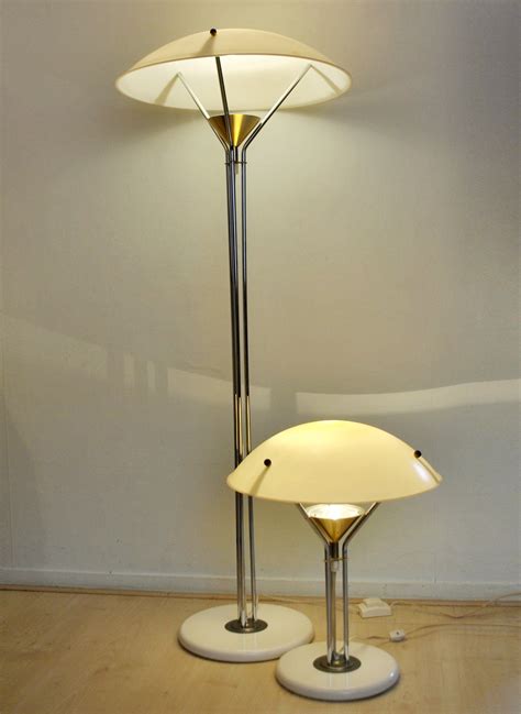 If you are looking for some ideas on living room designs regarding floor lamps, we are about to display a selection of incredible floor lamps created by some of the most renowned. Mid century Modern Floor & table lamp, 1970s | #96081