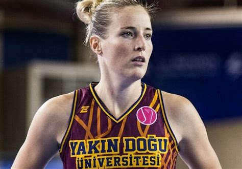 Add a bio, trivia, and more. LFB - Transfert : Kim Mestdagh débarque en Espagne