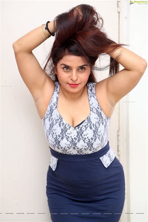 Bollywood armpit collection facebook sumber : Armpit Hairy | Hot Bollywood Actress