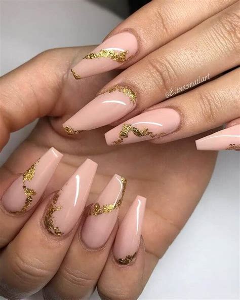 50 Hottest Gold Nail Design Ideas to Spice Up Your ... Coffin nail designs look great on long nails because of the ample nail bed space.