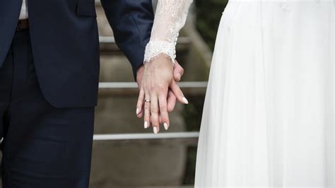 Wer ist überhaupt so krank und lässt. "Hochzeit auf ersten Blick"-Finale: Wer ist noch zusammen ...