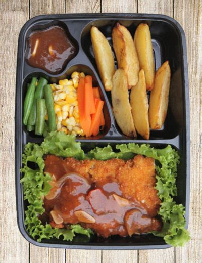 Jumlah warung mie ayam diperkirakan kurang lebih 40% di indonesia. Steak Ayam Crispy Saos BBQ - Homade: Catering harian tanpa ...