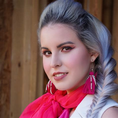 18,885 likes · 9 talking about this. Dayana CI - YouTube