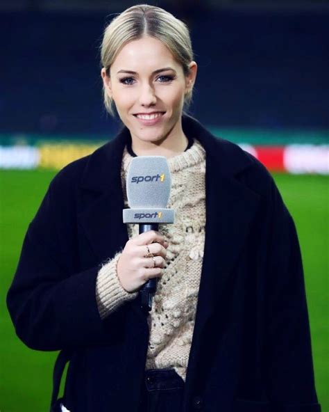 Die qualitätskriterien journalistischer arbeit und die möglichkeiten unabhängiger sportberichterstattung. LAURA PAPENDICK on Instagram: "#meinpokal ⚽️🏆 ©️Getty ...