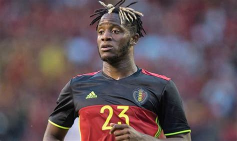 Jun 12, 2021 · pundit backs leeds to sign batshuayi amid 'crazy' bielsa reveal. Delantero: Michy Batshuayi