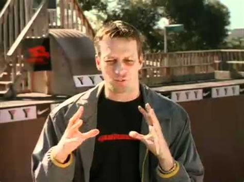 Rider of skateboards, father of children, advocate of skateparks, connoisseur of fine food & spirits, confuser of identities, age of middle. Тони Хоук (Tony Hawk) (Актер, Персонаж, Люди за кадром ...