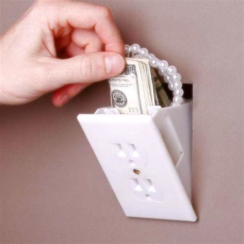 Bonjour , il sagit d'un cache prise afin de proteger les enfants du danger de cache prise bébé 220v print settings printer: Coffre fort mural caché - Maison & Bureau