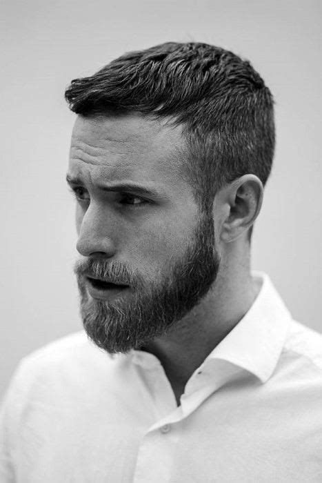 The layers give the hairstyle some movement and make smooth hair appear flowing and trendy. 40 Men's Haircuts For Straight Hair - Masculine Hairstyle ...