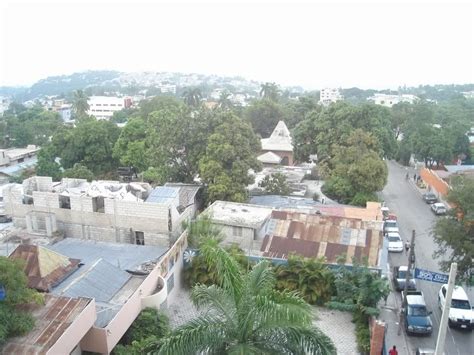 Se cree que gracias a estas alertas se pudieron salvar una gran cantidad de personas. Alquimiando O Meio Ambiente: Haiti: antes e depois do ...