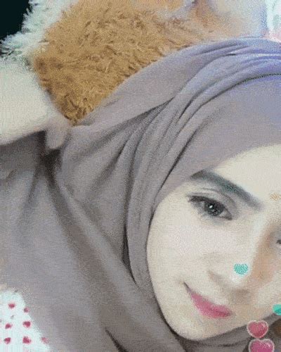 Foto anak perempuan cantik usia 15 tahun siapa dia sungguh. Paling Bagus 20+ Gambar Animasi Cewek2 Cantik Lucu ...