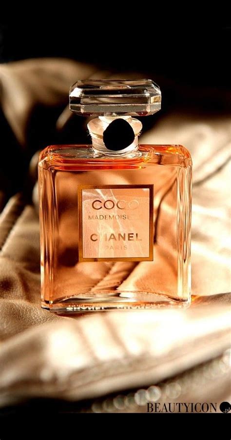Playboy london is a perfume of man's spicy aromas. Chanel Coco Mademoiselle best smelling parfume ever ...