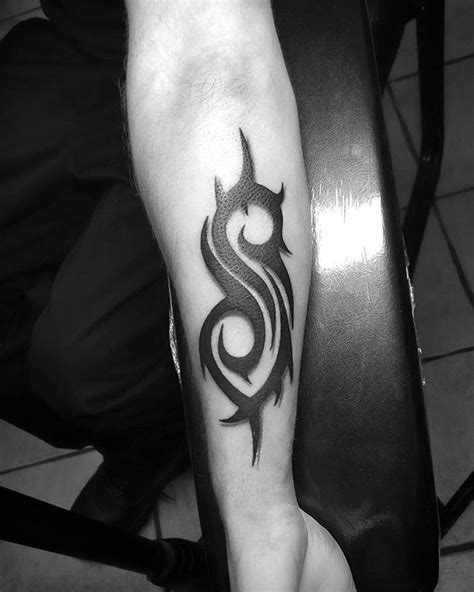 It is their common proclivity to exhibit the slipknot tattoos with enthusiasm. Honored to to this slipknot tattoo today! • • #slipknot # ...