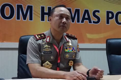 Ibu & 2 anak ini hidup menumpang di teras tetangga. Bavetline - Polisi Duga Video Mesum Anak Kecil dan Wanita ...