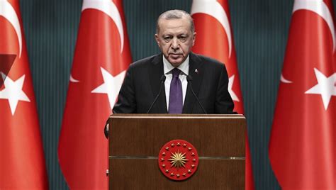 Bugünkü kabine toplantısının konusu ve maddeleri korana virüs sonrası yeni normal hayata geçiş konusunu kapsadığı için büyük önem taşıyor. Cumhurbaşkanı Erdoğan Kabine toplantısı sonrası açıkladı ...