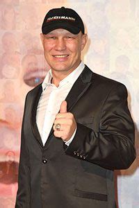 Axel schulz (born 9 november 1968) is a german former professional boxer who competed from 1990 to 1999, and in 2006. Axel Schulz - Catrina Media