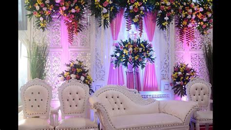 Idenya adalah membuat pesta dengan tema yang mencerminkan karakter mempelai, namun dekorasi pernikahan tak selalu dibuat romantis dengan ratusan bunga. 35+ Trend Terbaru Dekorasi Tenda Pernikahan Warna Pastel ...