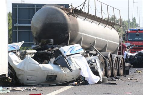 Hai 5 modi per andare da brescia a piacenza. Tamponamento a catena sull'A21,due morti - Corriere.it