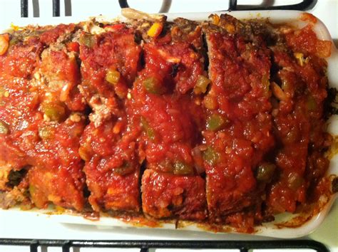 As a rule you should cook a 5lb meatloaf in a loaf pan for about 1 and a half hours at 325f. 2 Lb Meatloaf At 375 : how long to cook 3 lb meatloaf ...
