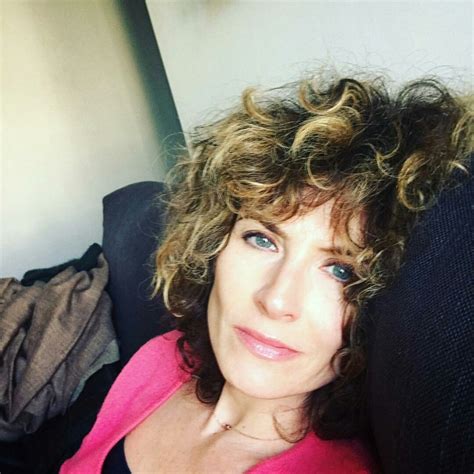 Elsa lunghini est une chanteuse et actrice française née le 20 mai 1973 à paris. Épinglé par Fabien Gerard sur Bae en 2020 | Elsa lunghini, Actrice française, Elsa