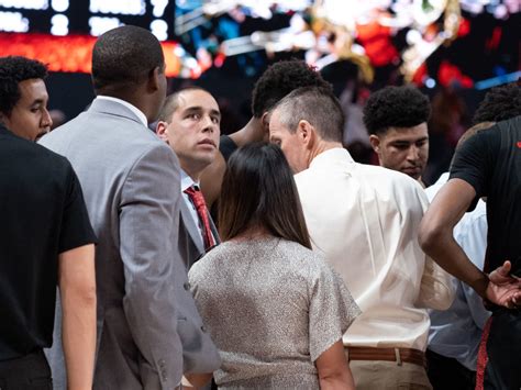 And he did it in assembly hall. With Their Young UH Teammate Racked by Grief, DeJon Jarreau and Cougars Show That Kelvin Sampson ...