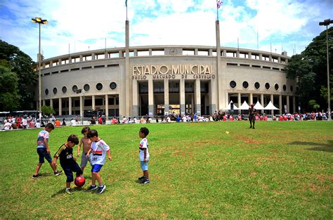 Atendentes podem contatar voc� para dar. Estádio do Pacaembu e a Praça Charles Miller nos 465 anos ...