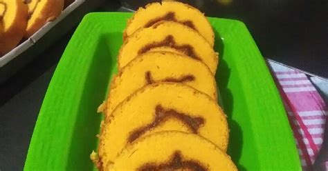 100 gr mentega dicairkan 4 butir telur 130 gr tepung terigu 100. 32 resep bolu panggang 6 telur enak dan sederhana - Cookpad