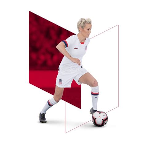 — megan rapinoe, the american soccer player so decorated with medals and trophies that she's brockes also spoke extensively with rapinoe's family, especially her fraternal twin sister, rachael. Megan Rapinoe is an irresistible force—on and off the ...