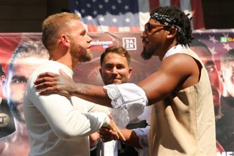 La organización mundial de boxeo (omb), ha ordenado que el actual campeón medio el estadounidense demetrius andrade exponga su cinturón frente al británico billy joe saunders. BILLY JOE SAUNDERS Y DEMETRIUS ANDRADE COMIENZAN A TIRARSE ...