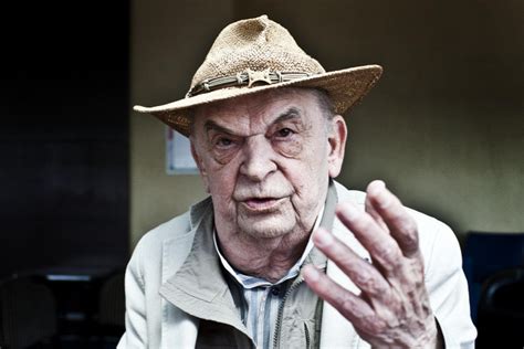 Bodrogi's career in acting began with his roles in various films like the istvan bujtor comedy csak semmi panik. Bodrogi Gyula dühös az éhező gyerekek miatt
