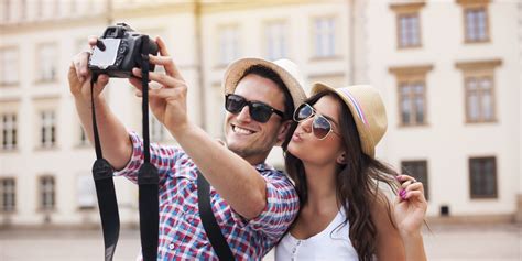 13 Signs You're a Basic Tourist | HuffPost