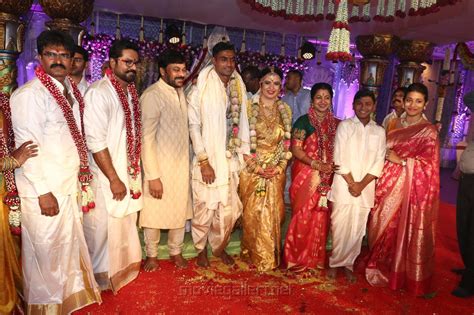 Actress raadhika sarathkumar's daughter rayane hardy got hitched with her boyfriend abhimanyu mithun on sunday, august 28, 2016. Radhika Sarathkumar's daughter Rayanne Hardy Marriage ...