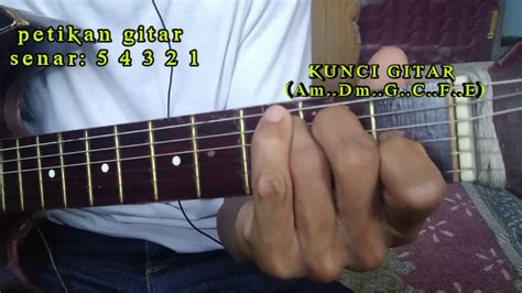 Banyak dari masyarakat yang ikut mengcover lagu tersebut. Chord Kunci Gitar Dan Tutorial Aisyah Istri Rasulullah ...