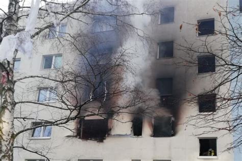 Sala com 36 m2 e varanda com vista. Explosão em prédio na Alemanha faz mais de 20 feridos