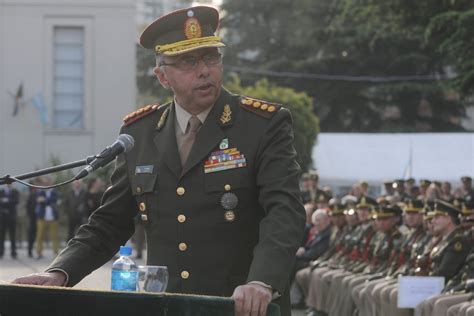 En el siglo xx, junto a la armada y la fuerza aérea, demostró tener influencia en lo partidario y social. Foto en el ejercito de mi abuelo, si alguien me pudiera ...