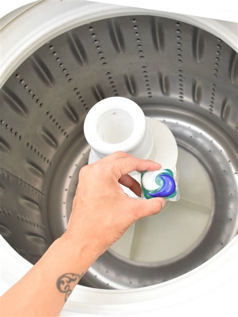 Washers with automatic detergent or fabric softener dispensers don't mix well with pods. Treat your clothes better with Tide® PODS™ + Downy ...