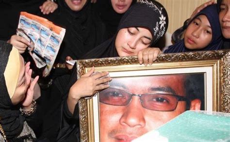 Check spelling or type a new query. Harta Warisan Mendiang 5 Artis Ini Kabarnya Jadi Rebutan ...