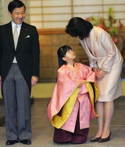 新天皇德仁原來是個「女兒奴」，獨生女愛子公主是他的掌中寶 - 每日頭條