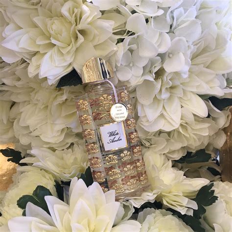 A picture of paradise, white flowers takes its heavenly cue from the eternal worlds beyond the clouds or in dreamscapes. Creed White Amber Reviews, Price, Coupons - PerfumeDiary