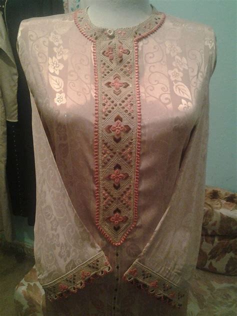 قميص بالراندة قفطان جوهرة توب جوهرة موبرة tissu jouhara jawhara caftan jawhara. Pin by Maysa Bouchama on broderie turque ou randa ...