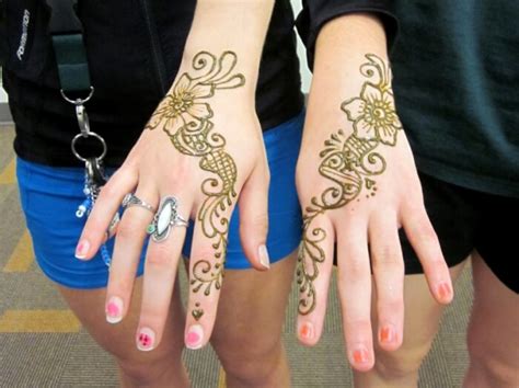 Entdecke rezepte, einrichtungsideen, stilinterpretationen und andere ideen zum ausprobieren. Gambar Henna Tangan Yang Bagus Dan Simple - Gambar Keren Hits