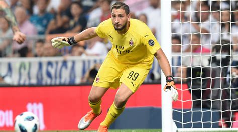 Gianluigi donnarumma, 22, italya milan, 2015'den beri kaleci piyasa değeri: Mino Raiola - Agent service - Spielerberater (Galerie ...