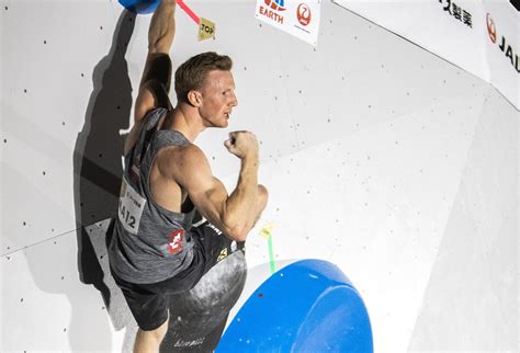 Der bewerb war nach drei von vier boulder wegen gewitters. Tomoa Narasaki und Janja Garnbret sind Boulder Weltmeister ...