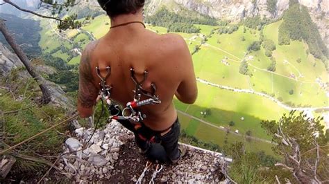 En courant son 1 500 m en 4 min 36 s 11, il bat le record du monde du décathlon avec 9 126 points et. 10 RECORDS DU MONDE QUE PERSONNE NE POURRA JAMAIS BATTRE ...