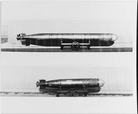 1 фраза в 1 тематике. NH 84499 U.S. Navy Submarine and Aircraft Torpedos