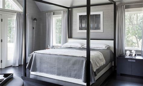 Black bedroom decor might not always be everyone's cup of morning tea or bedtime cocoa, but maybe we can change the minds of nonbelievers. Grey grass cloth textured wallpaper | Grey colour scheme bedroom, Grey bedroom design, Bedroom ...