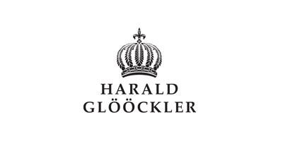 Schon als kleiner junge träumt harald glööckler von einer welt, in der alles prunkvoll glänzt und in der frauen nicht nur aussehen wie prinzessinnen, sondern sich auch so fühlen. Harald Glööckler - Zähne made by Zahnklinik Jung ...